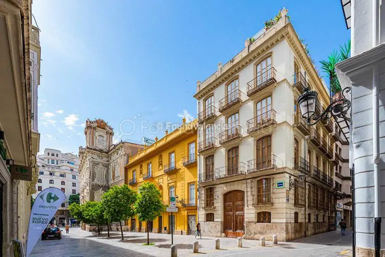 Edificio en el distrito de San Francesc