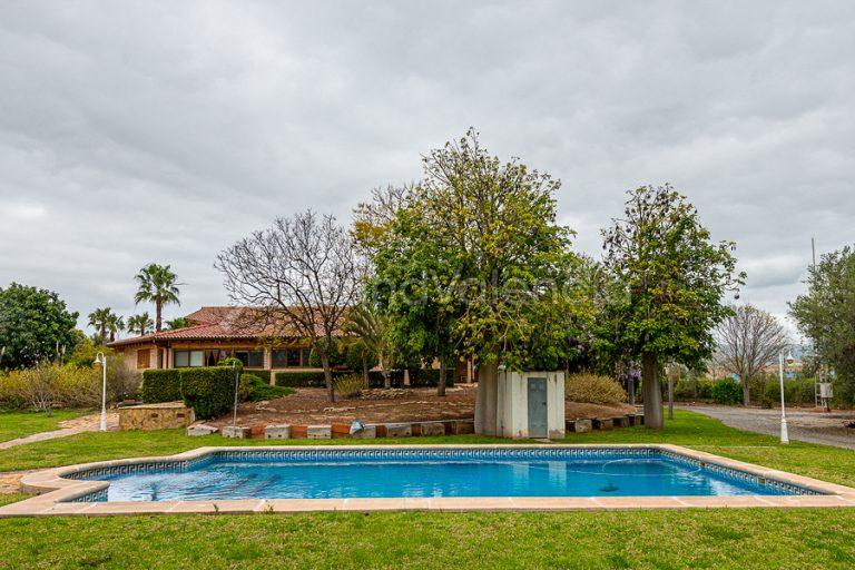 Villa De Lujo En El Puig Valencia