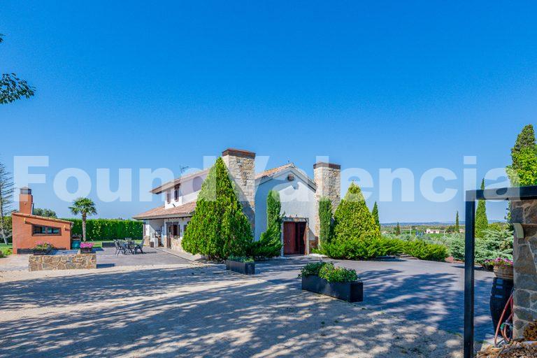 Exclusiva Finca en Requena, Valencia