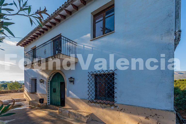 Una Finca de 300 Hectáreas en Plena Producción Cerca de Valencia