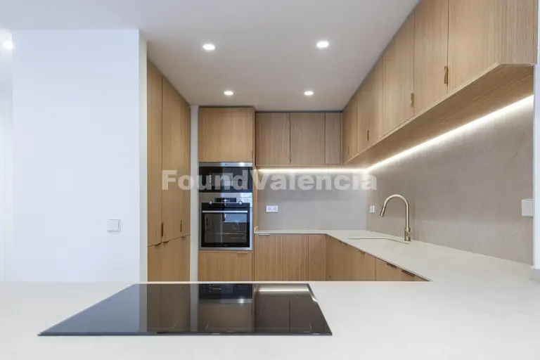 Elegante propiedad a estrenar en Calle Quart Valencia 11 Elegante propiedad a estrenar en Calle Quart Valencia