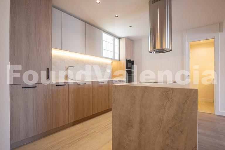 Vivienda reformada con encanto en el corazón del Carmen, con vistas y luz