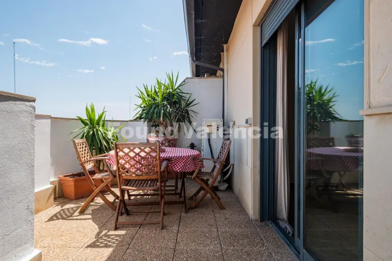 Exclusivo ático dúplex con terraza