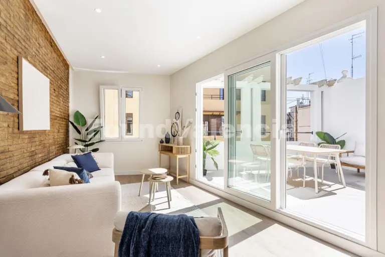 Espectacular ático con terraza junto a la Plaza del Ayuntamiento 7 Espectacular ático con terraza junto a la Plaza del Ayuntamiento