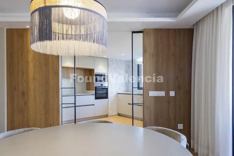 Exclusiva vivienda de 141 m² en ubicación privilegiada, a tan solo cinco minutos a pie del centro de Valencia. 8 Exclusiva vivienda de 141 m² en ubicación privilegiada, a tan solo cinco minutos a pie del centro de Valencia.