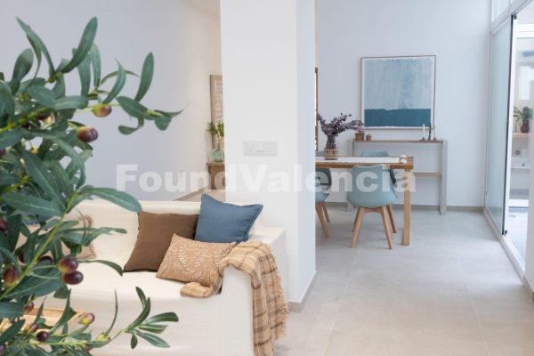 Tu nuevo hogar con patio privado y reforma a estrenar