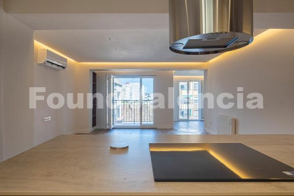 Vivienda reformada con encanto en el corazón del Carmen, con vistas y luz