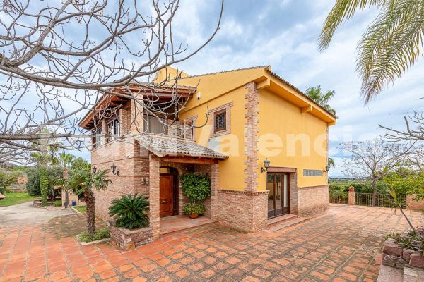 Fabulosa Casa de Campo en Venta en Náquera, Valencia