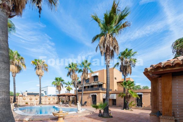 Impresionante casa con encanto en Torre en conill, Valencia